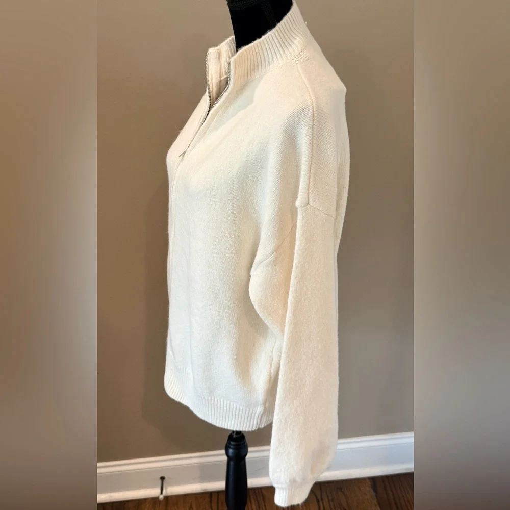 NWT Women’s PEPPERMAYO Ivory Davy oversized knit full zip jacket- Size S/M - Picture 4 of 12